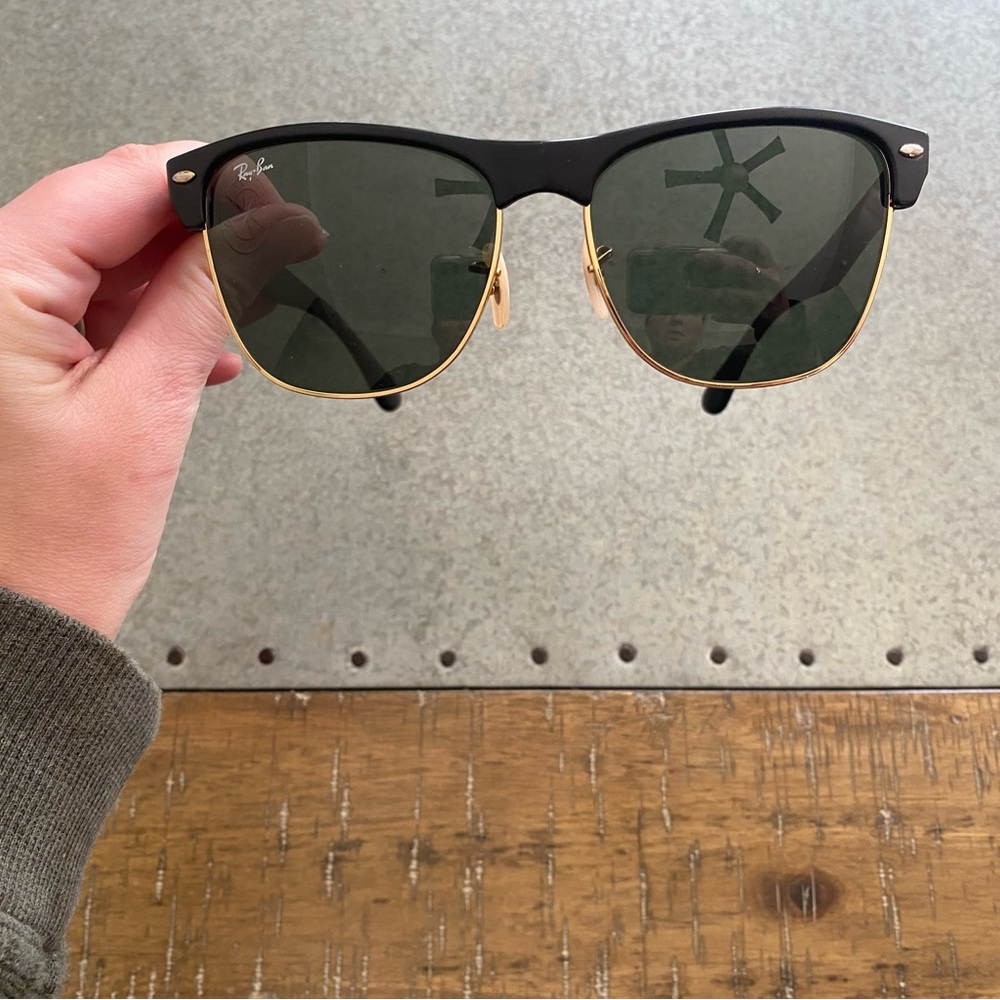 Ray-Ban Classic Black and Gold Sunglasses